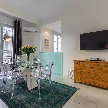 Sleeps 4 Air Con Wifi Apartment *