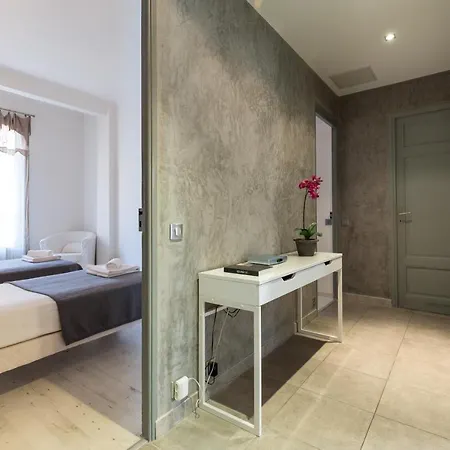Sleeps 4 Air Con Wifi Apartment Cannes