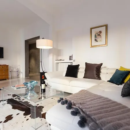 Sleeps 4 Air Con Wifi Apartment Cannes